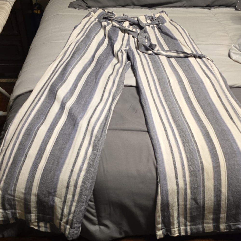 Blue Striped Women Linen Pants - Picture 2 of 6